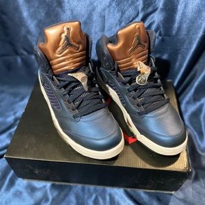 Jordan Retro 5 “Bronze” SIZE 9